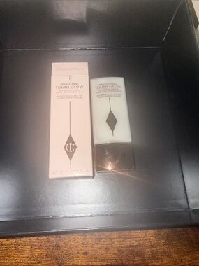 Charlotte Tilbury Brightening Youth Glow Primer - White & Rose Gold